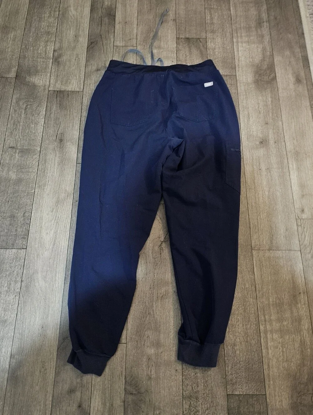 Figs Women Zamora Scrub Pants with Drawstring Size Medium{Bx26}